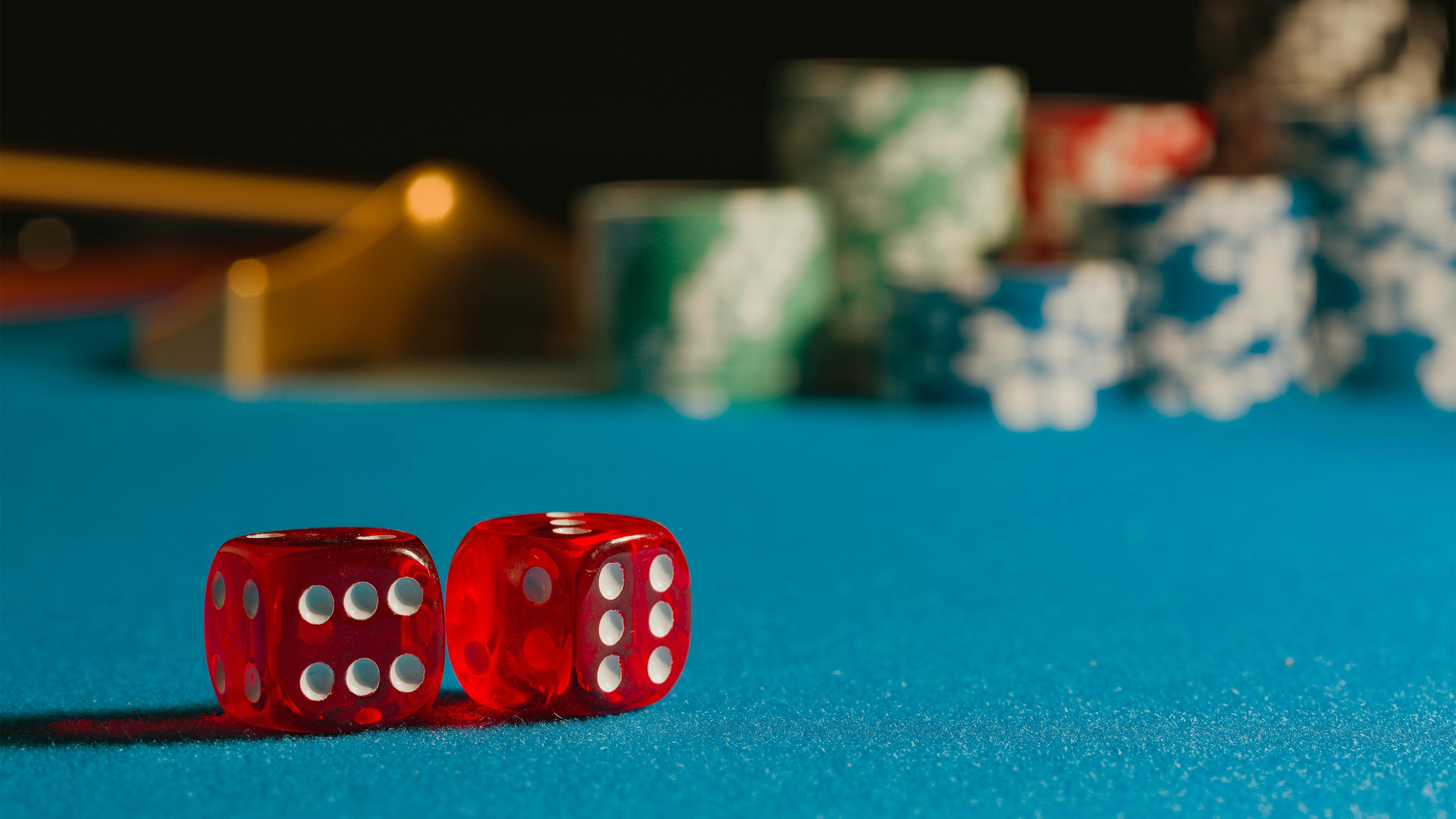 casinomc হোমপেজে মোবাইল গেমিং নেভিগেশন দৃশ্য